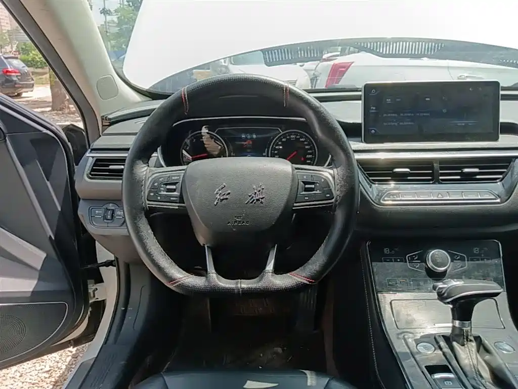 Hongqi H5 2018 30TD Dynamic Edition фото 11