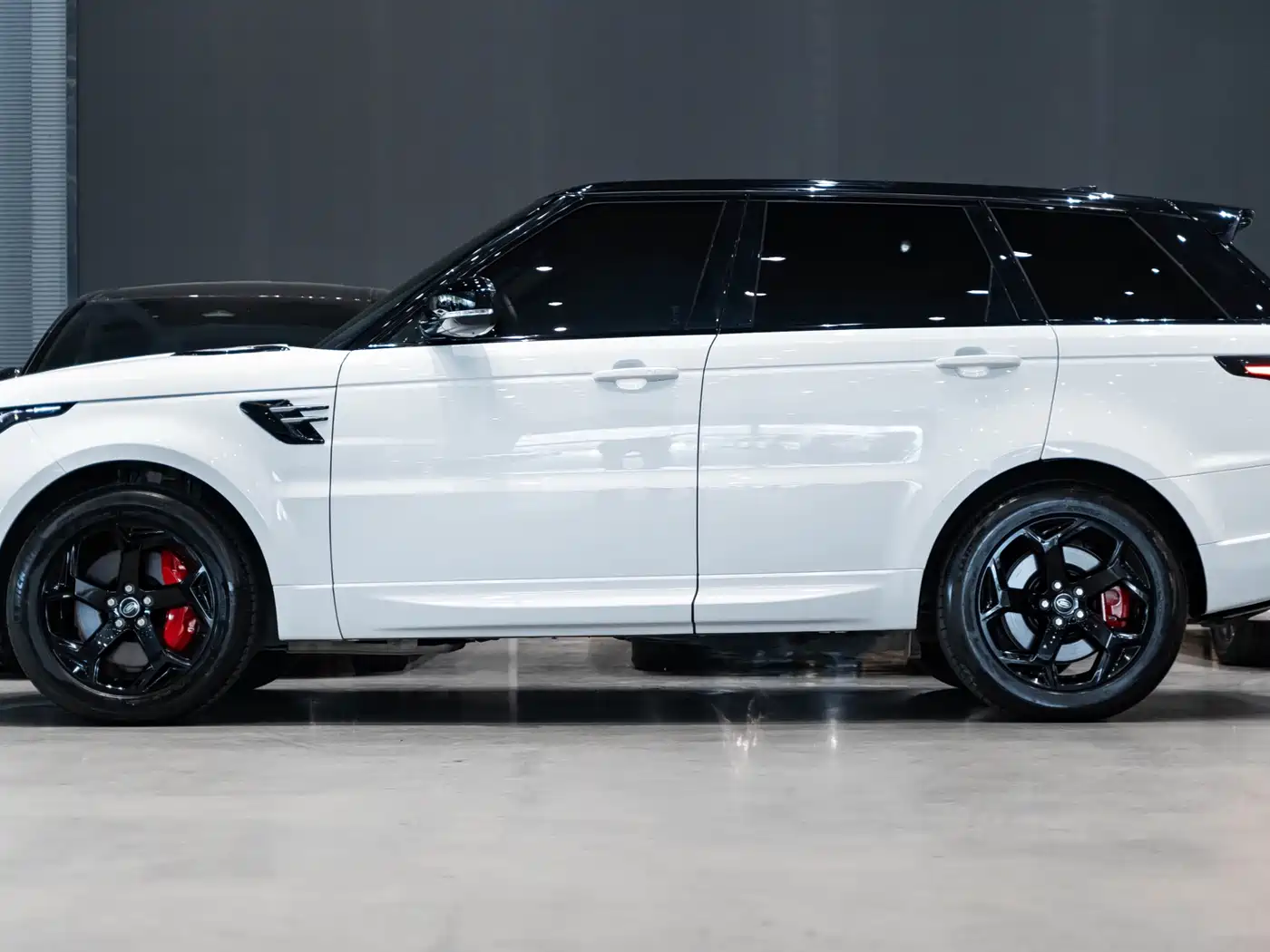 Land Rover Range Rover Sport PHEV 2018 Model P400e фото 3