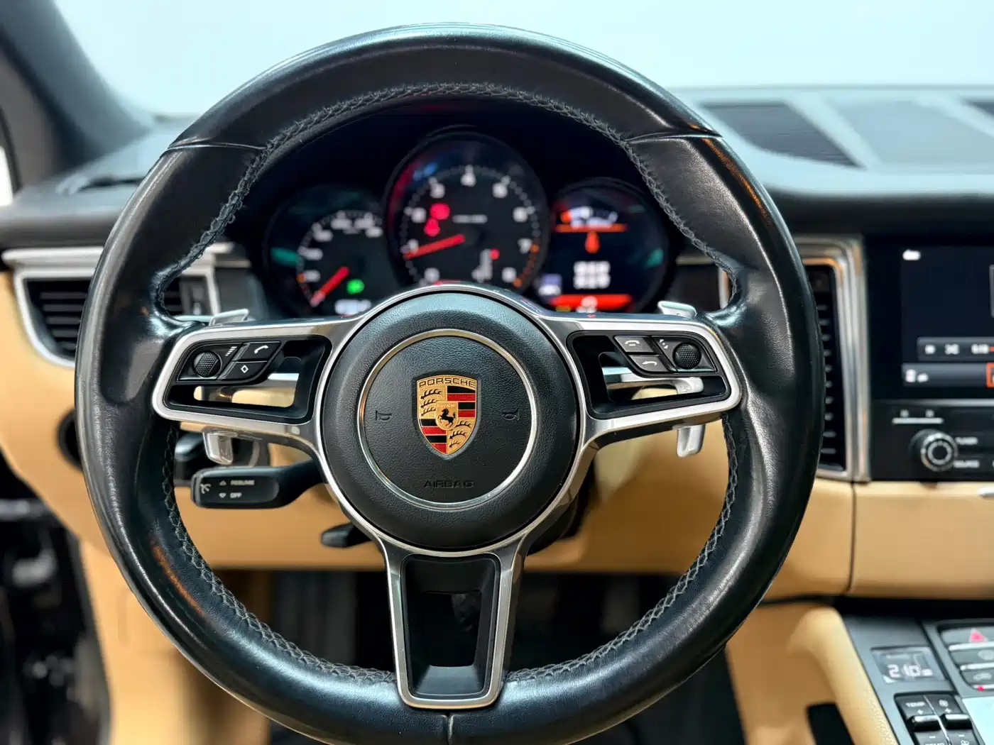 Porsche Macan 2017 Macan 2.0T фото 14