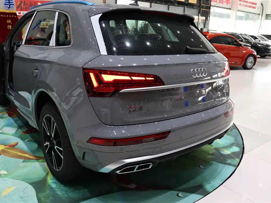 Audi Q5L 2025 40 TFSI Fashion Dynamic фото 22