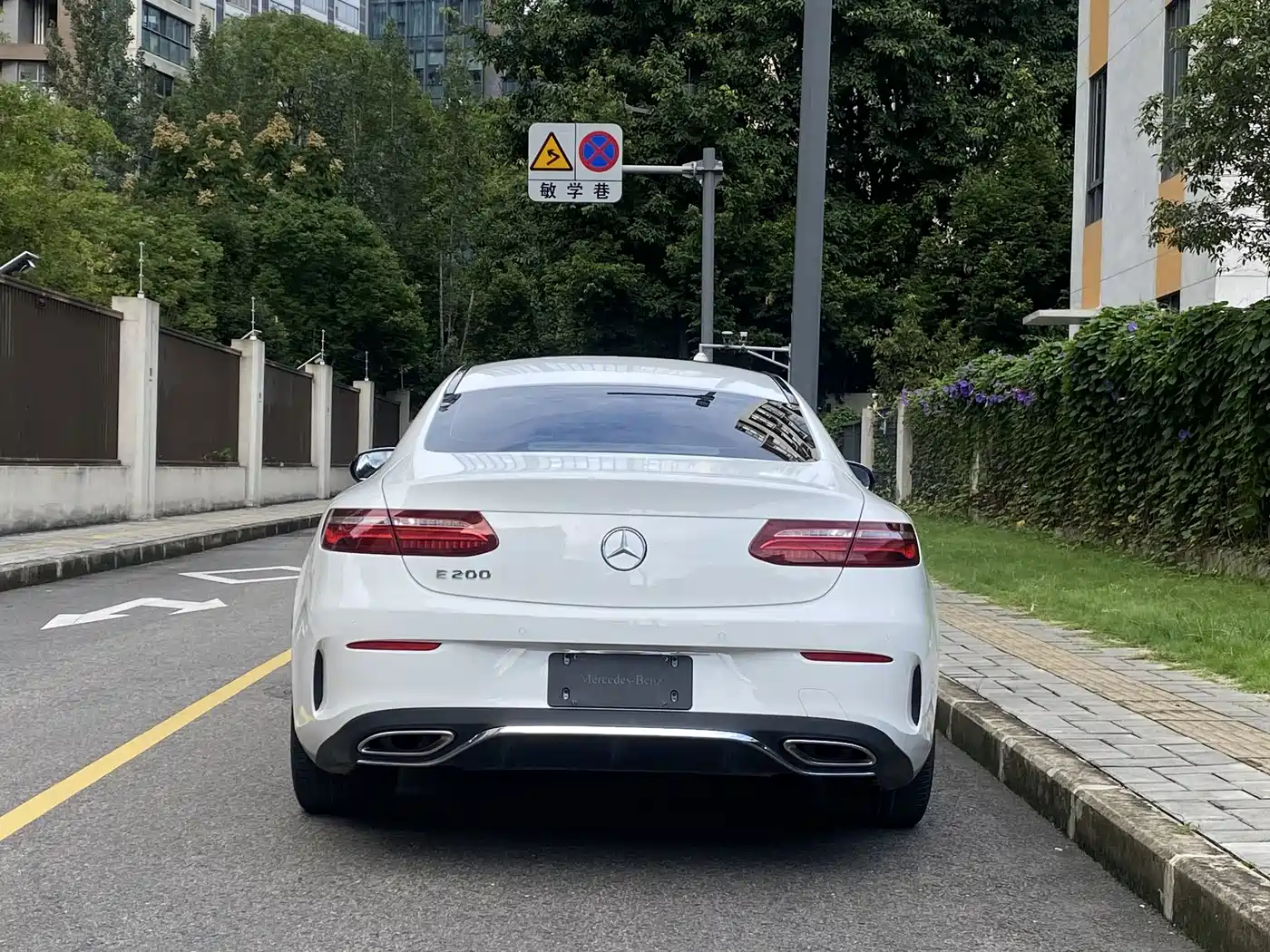 Mercedes-Benz E-Class (Import) 2017 E 200 Coupe фото 14