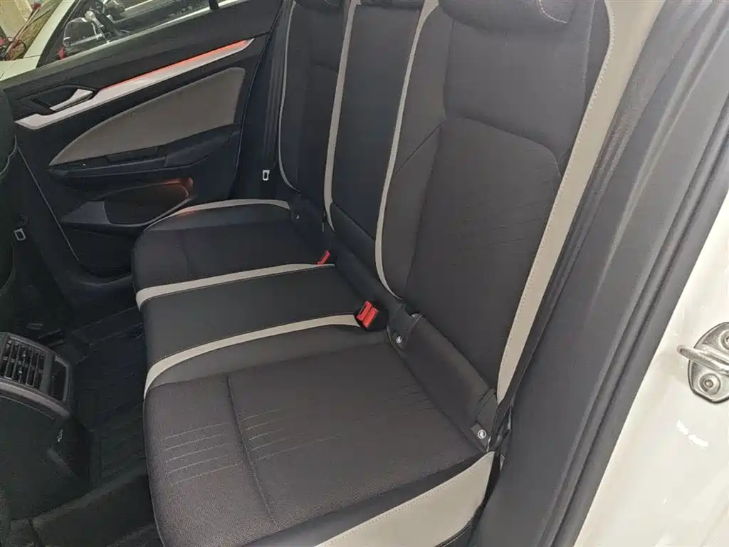 Volkswagen Golf 2023 Facelift 280TSI DSG Pro фото 16
