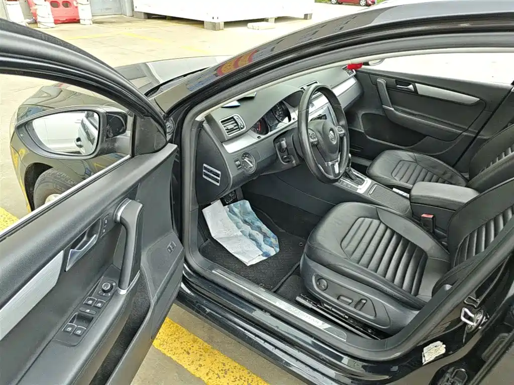 Volkswagen Magotan 2016 1.8TSI Smart Leading фото 16