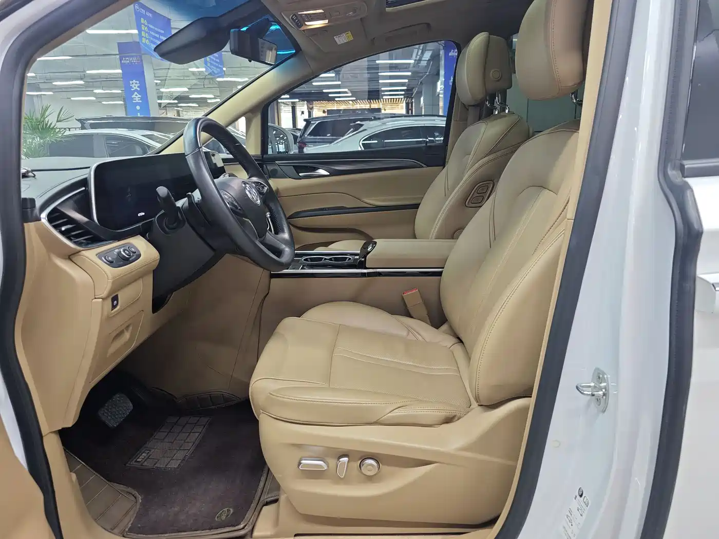 BUICK GL8