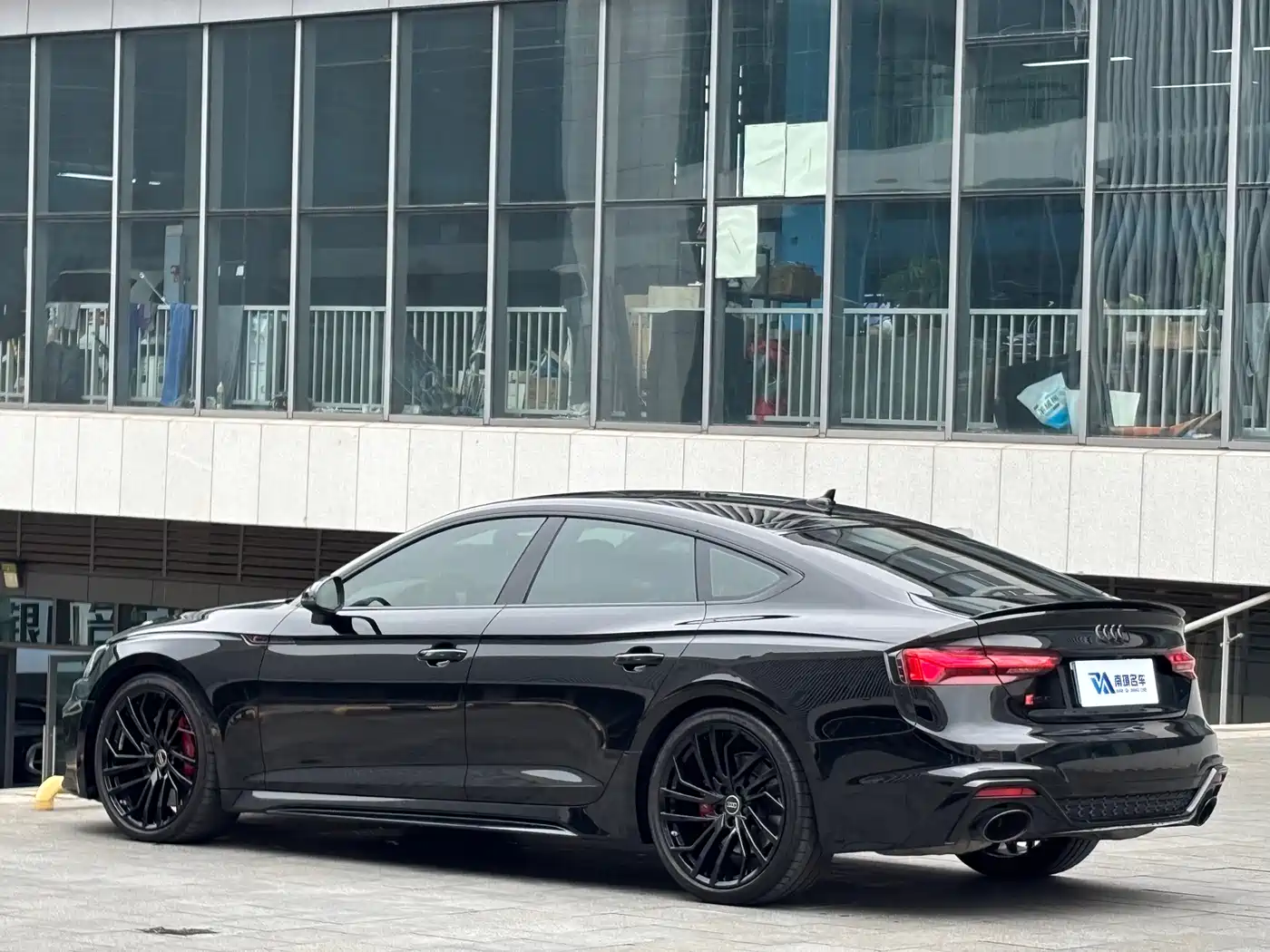 Audi RS 5 2023 Model RS 5 2.9T Sportback Obsidian Edition фото 5
