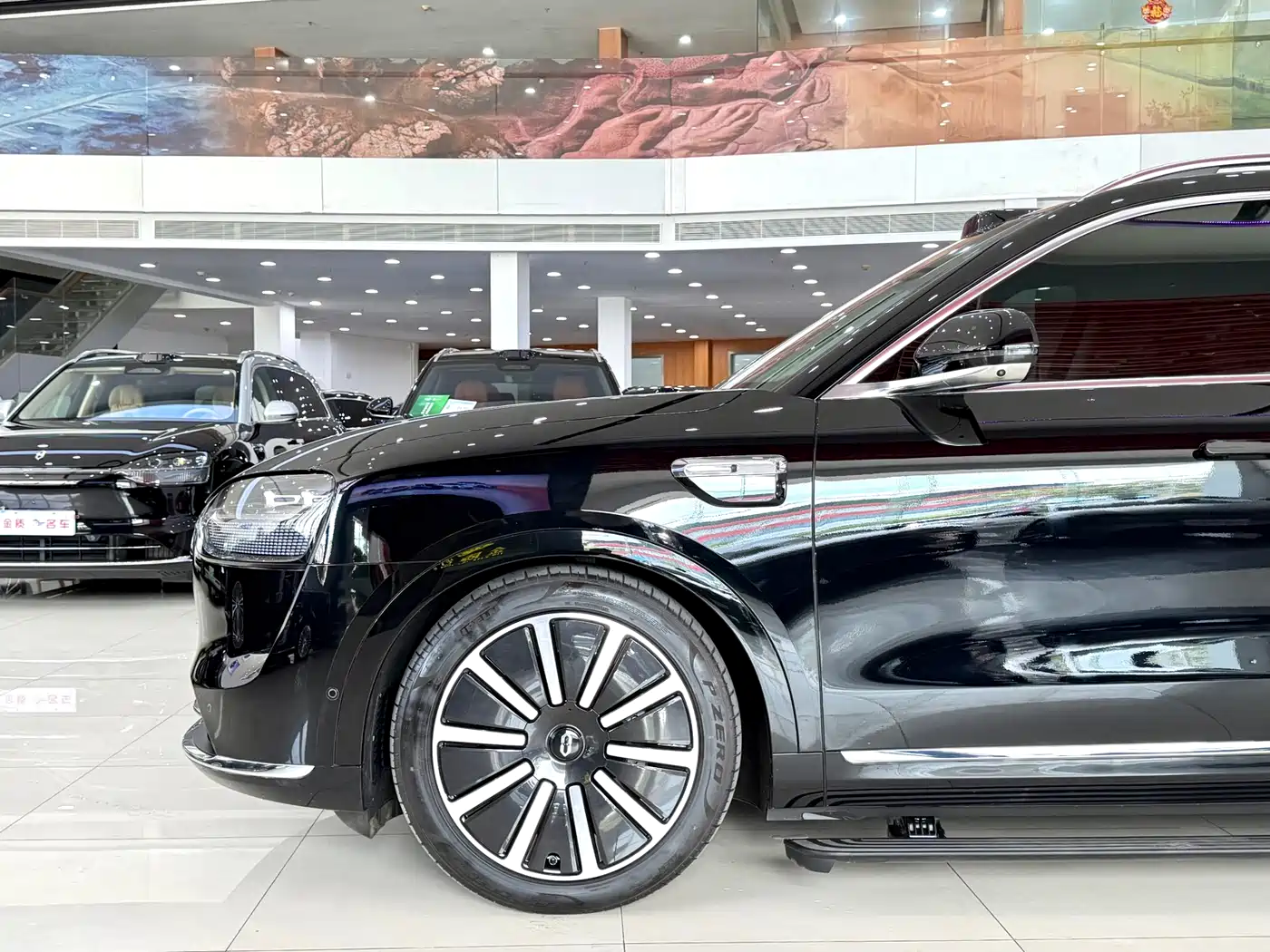 AITO Wenjie AITO M9 2025 Extended Range Ultra 52kWh 6-Seater фото 4