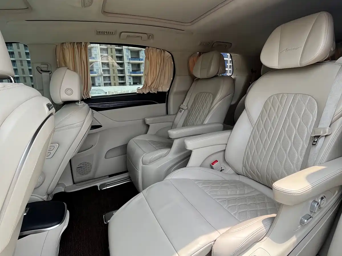 Buick GL8 2020 Avenir Six-Seat Elegance Edition фото 9