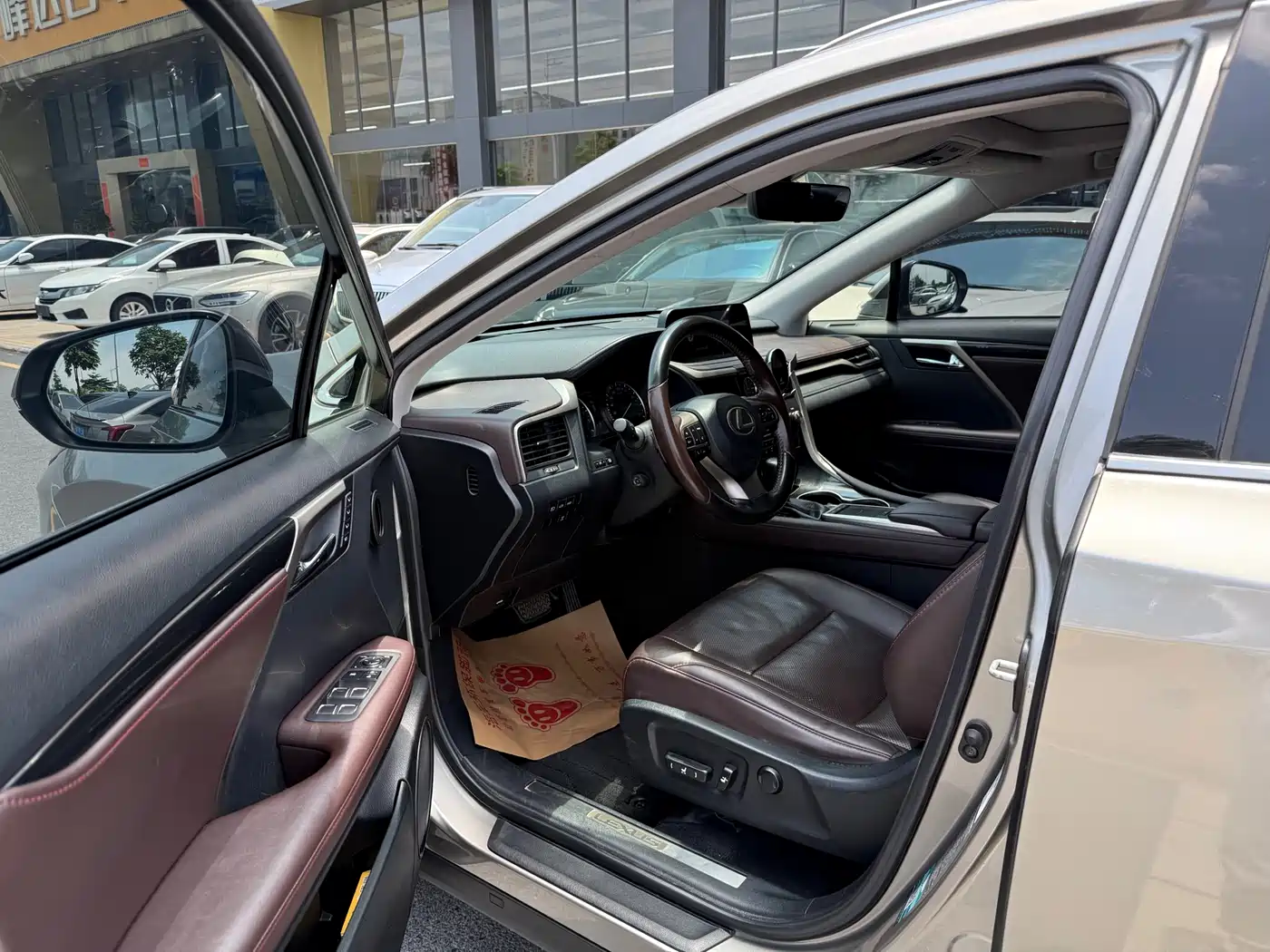 Lexus RX 2020 Facelift 300 AWD Elegance Edition фото 4