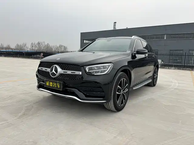 MERCEDES-BENZ GLC