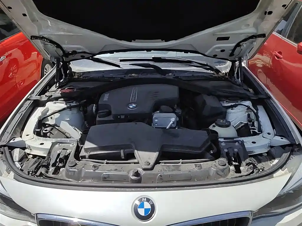 BMW 3 Series GT 2016 320i Fashion Style фото 16