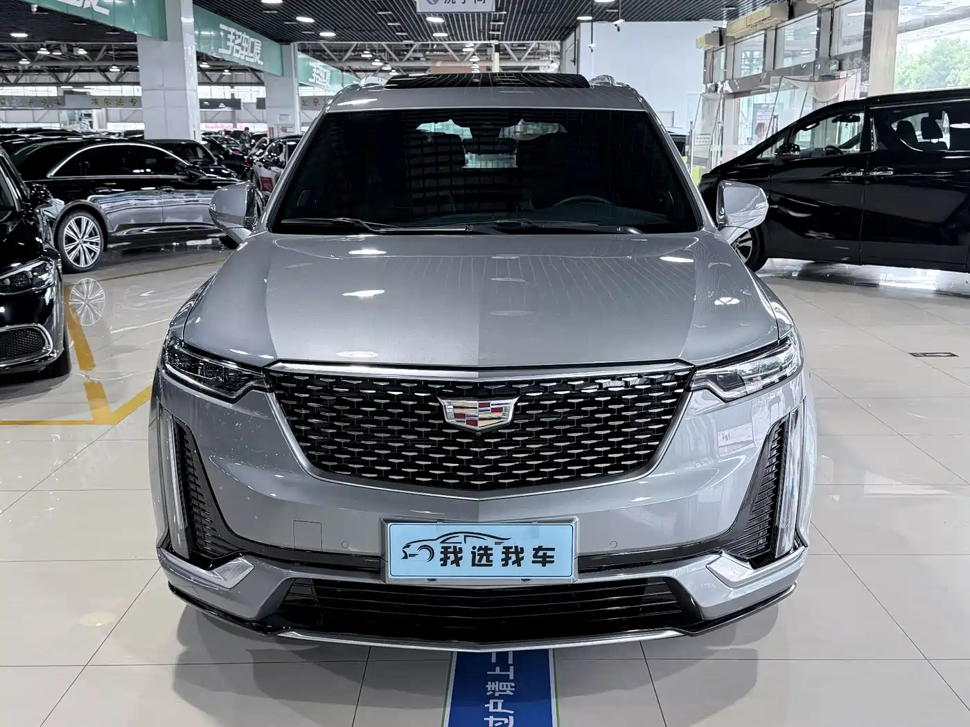 CADILLAC XT6