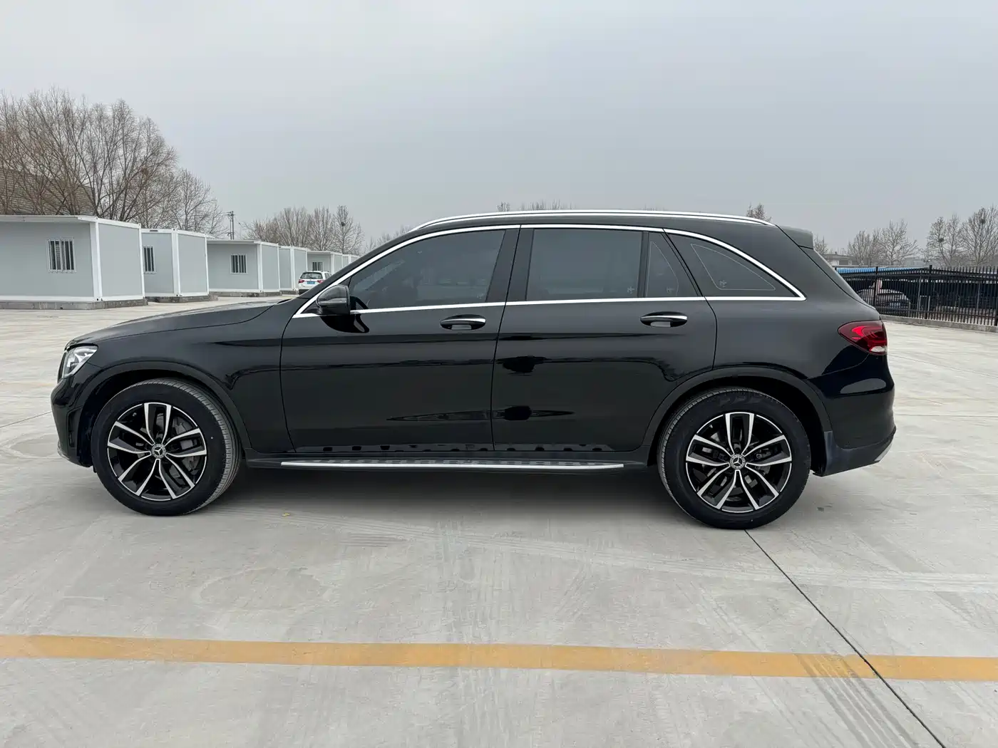 MERCEDES-BENZ GLC