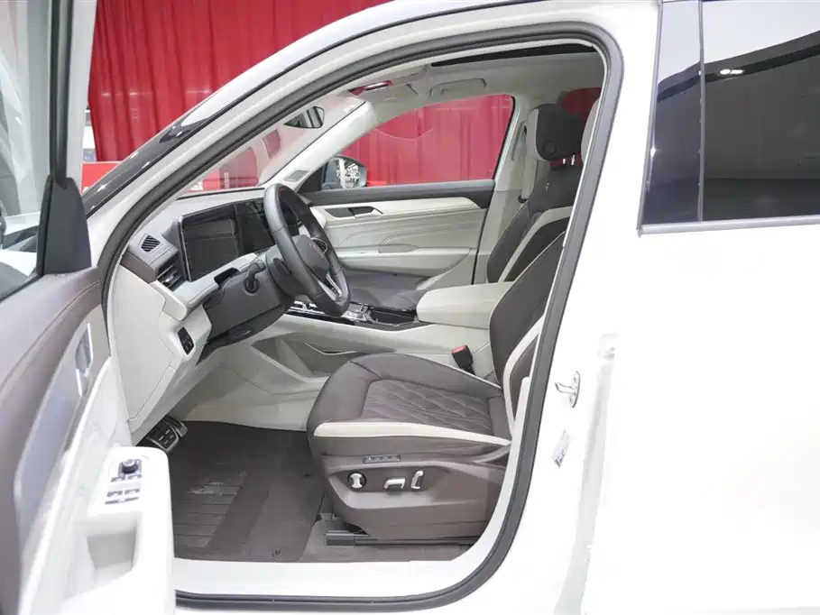 Volkswagen Talagon 2023 380TSI 4WD R-Line Celebration Edition фото 17