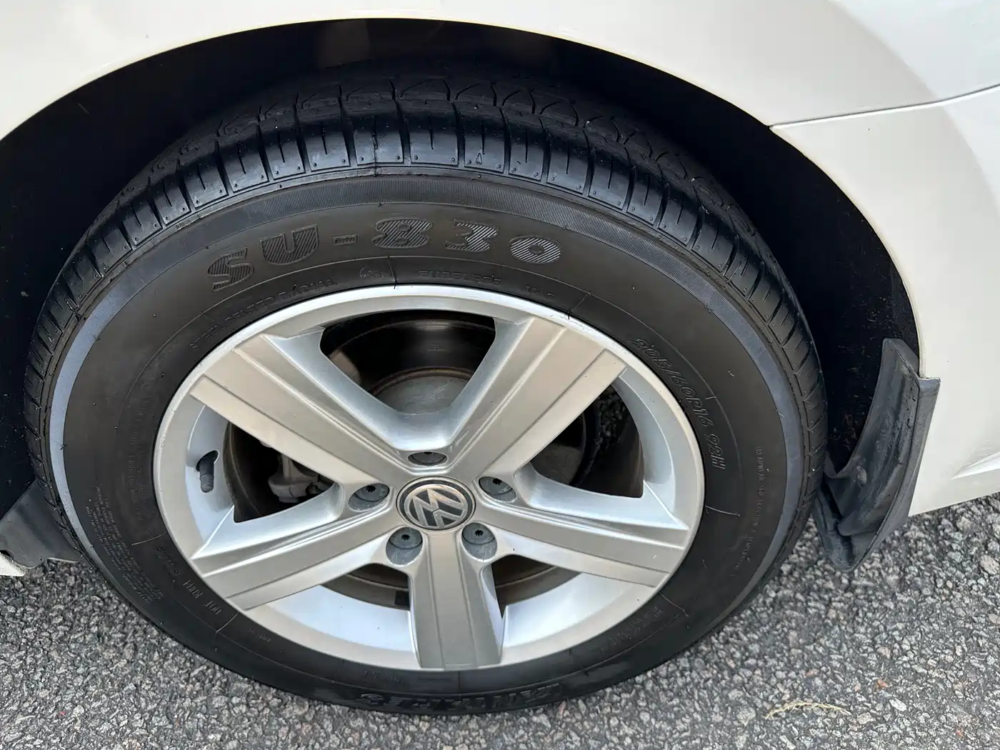 Volkswagen Lamando 2015 230TSI DSG Style фото 18