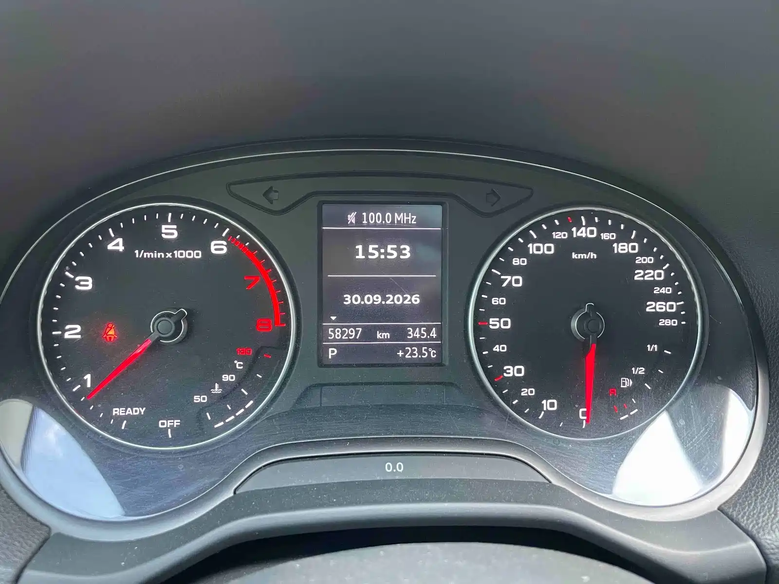 Фото 11 - Audi Q2L