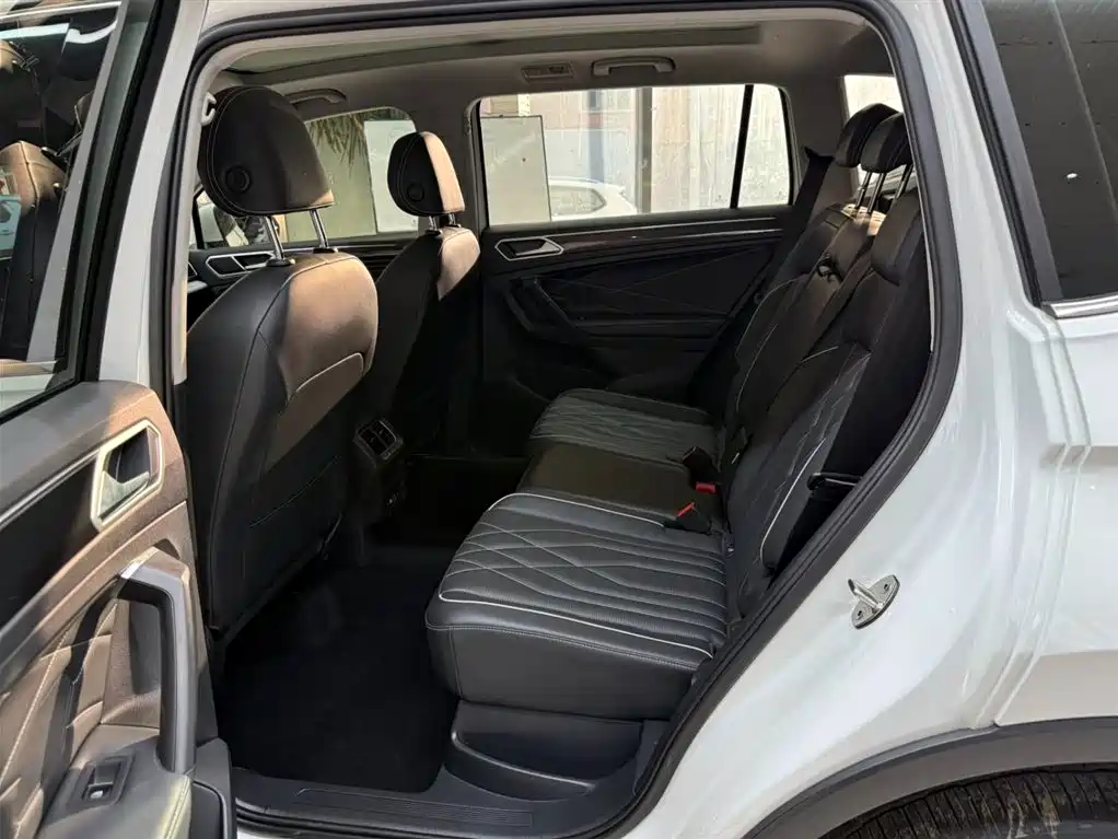 Volkswagen Tiguan L 2023 280TSI 2WD Trend Limited Edition фото 18