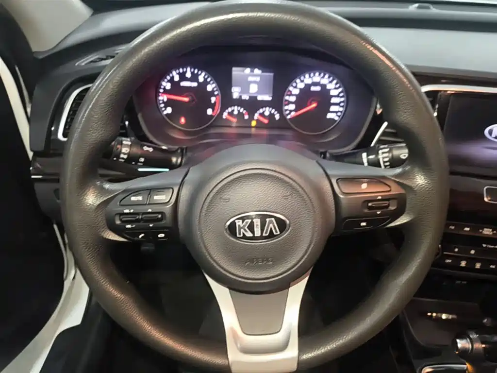 Kia Kaishen 2017 1.8L Automatic GLS фото 11