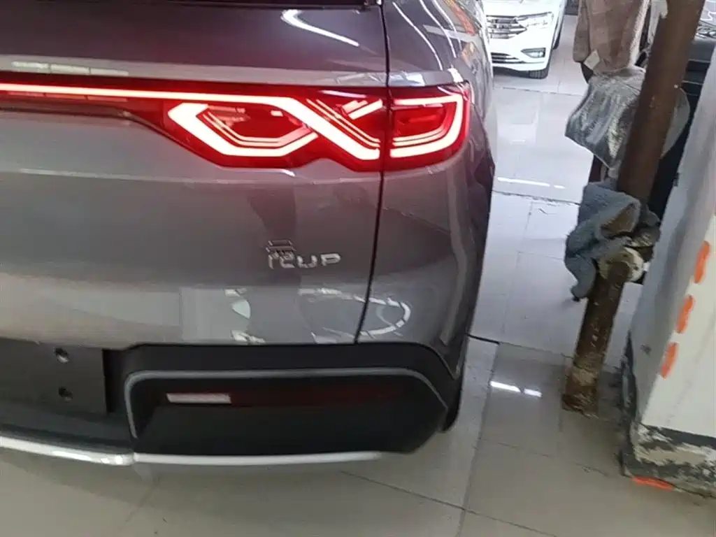 BYD Yuan UP 2025 Model 301KM Navigator фото 8