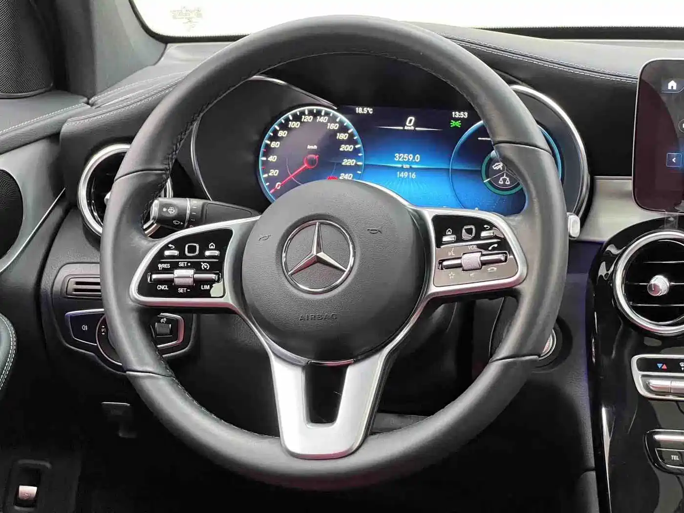 Mercedes-Benz GLC Coupe 2022 Facelift GLC 260 4MATIC Coupe SUV фото 22