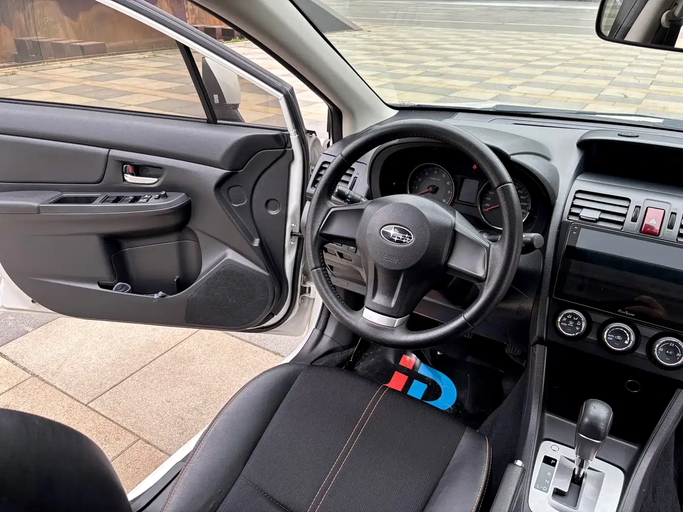 Subaru XV 2014 2.0i Comfort фото 22