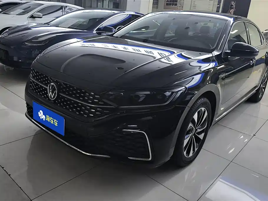 Volkswagen Passat 2023 330TSI Starlight Elite Edition
