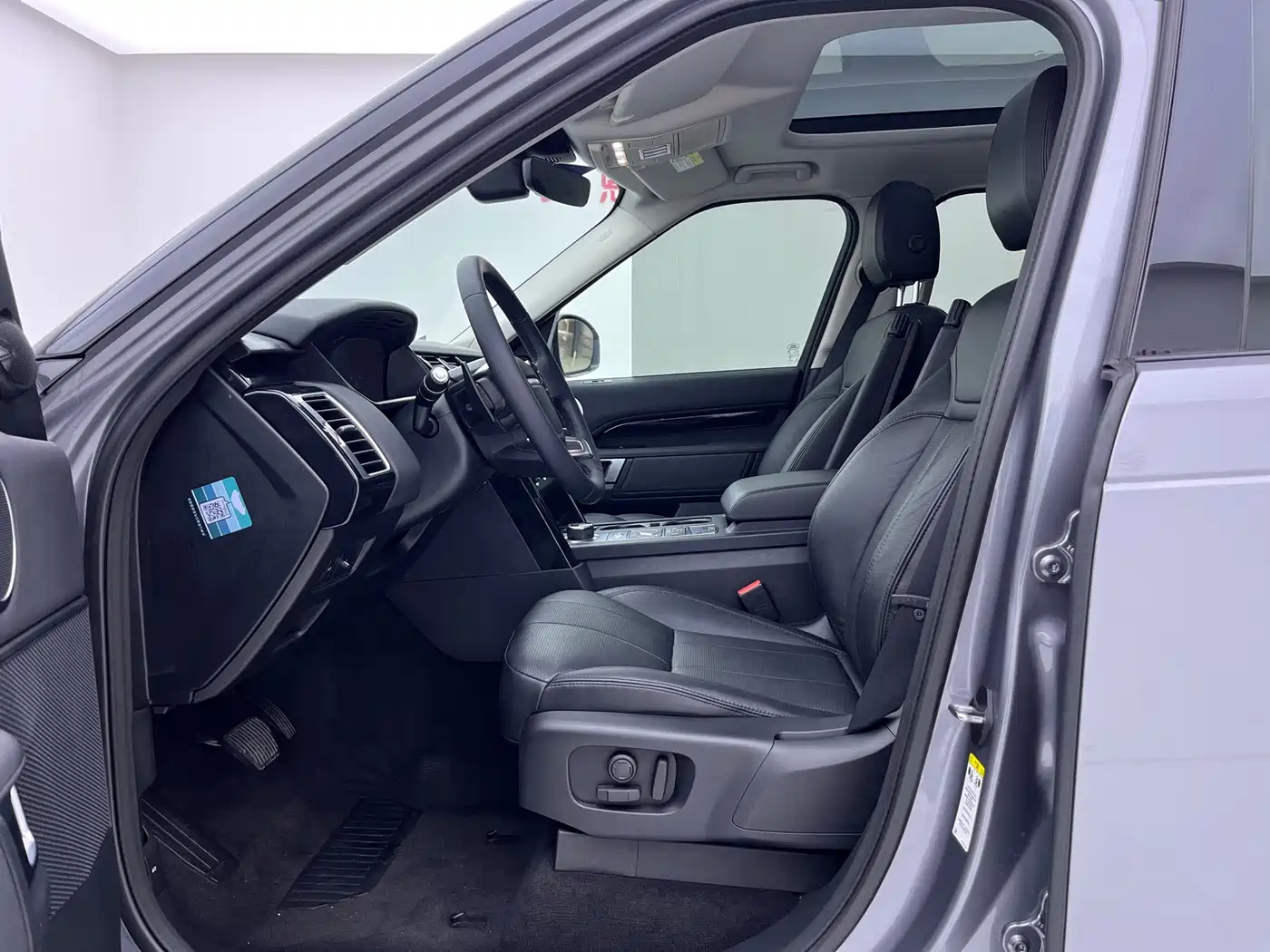 Land Rover Discovery 2020 3.0 SC V6 SE фото 10