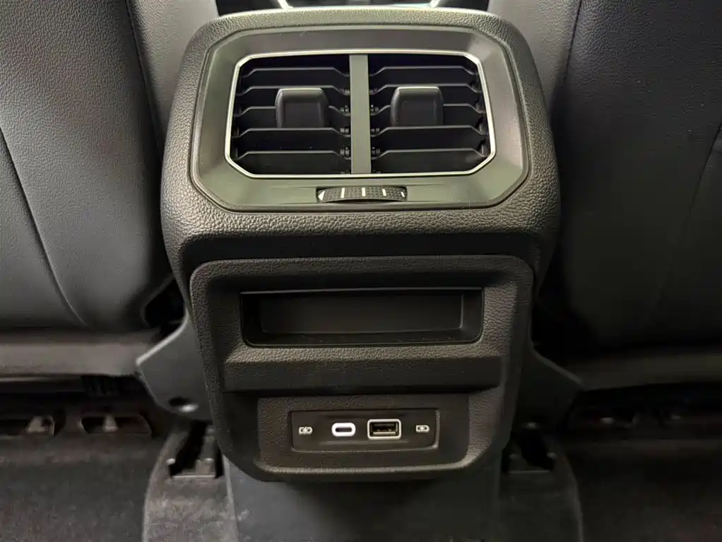 Volkswagen Tiguan L 2023 280TSI 2WD Trend Limited Edition фото 19