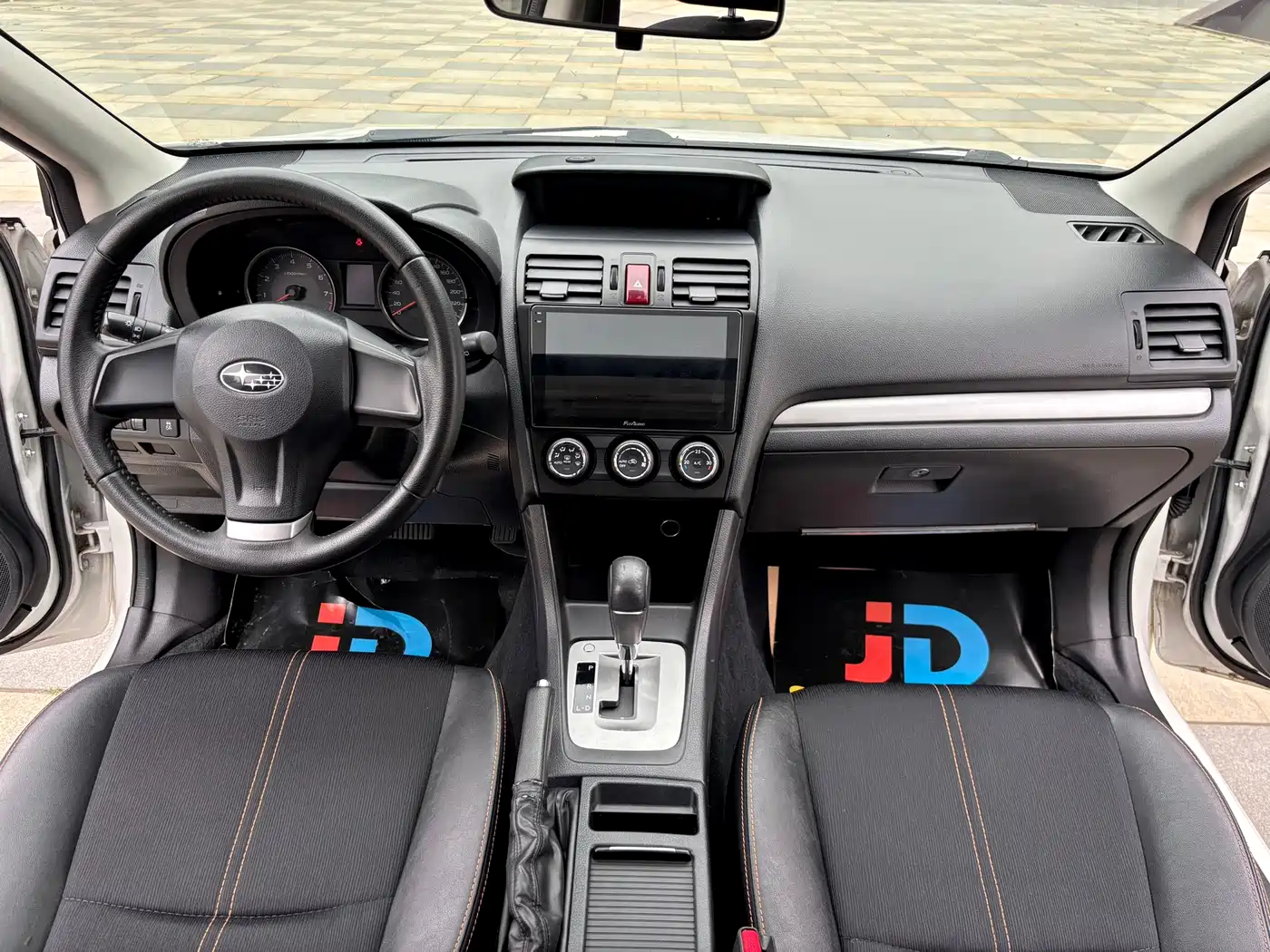 Subaru XV 2014 2.0i Comfort фото 21