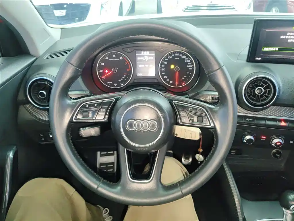 Audi Q2L 2018 35 TFSI Launch Exclusive Edition China V фото 7