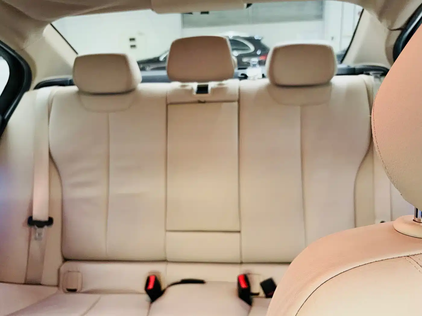 Photo 17 - BMW 3 Series