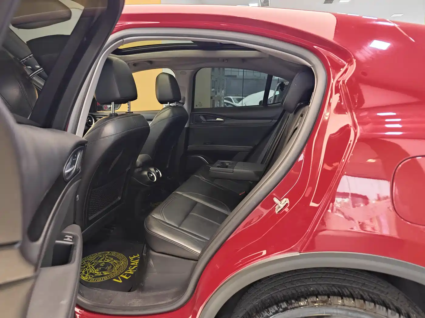 Alfa Romeo Stelvio 2019 2017 2.0T 200HP Elite