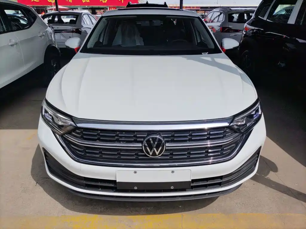 صورة 3 - Volkswagen Sagitar