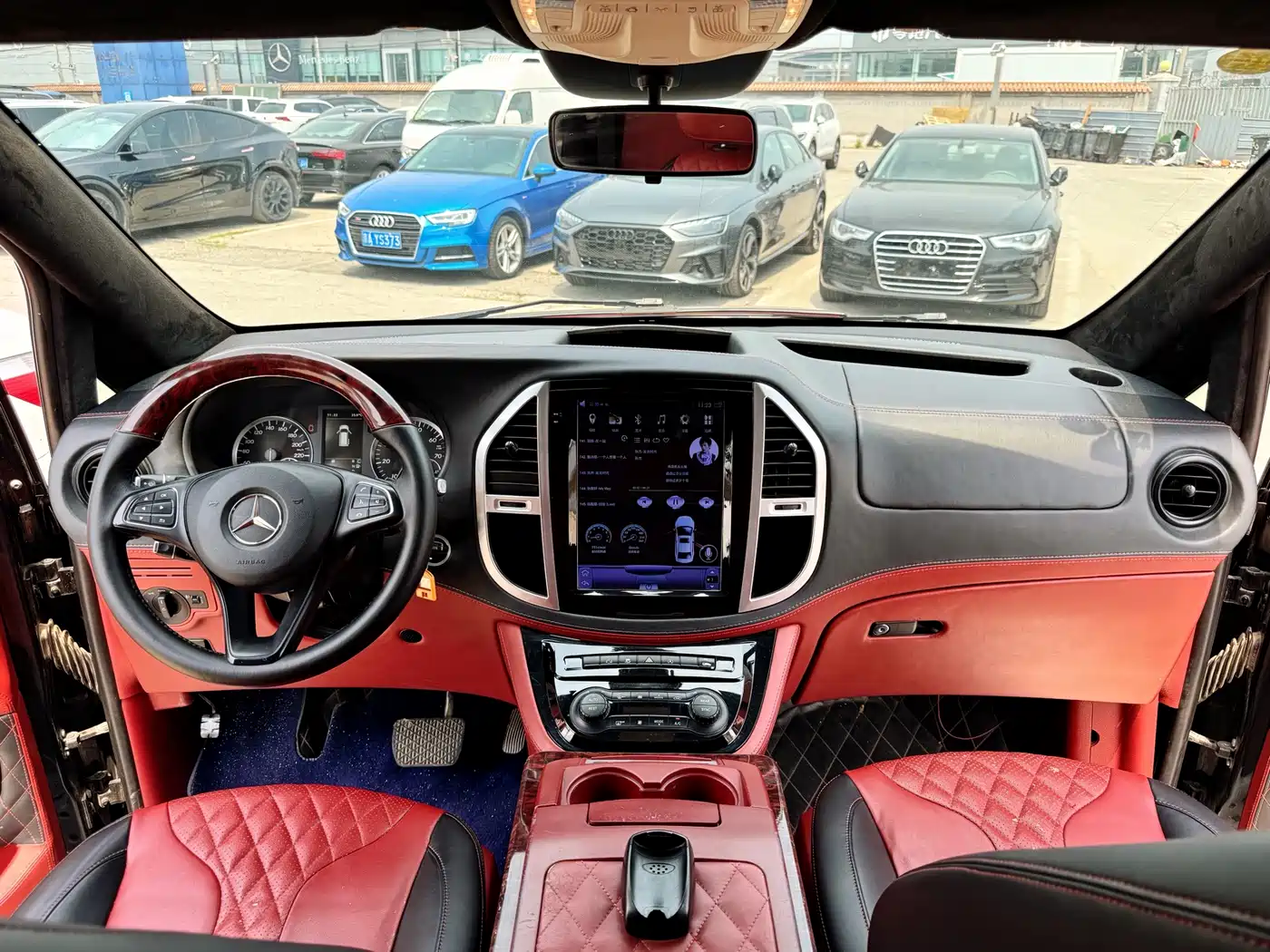 Mercedes-Benz Vito 2018 2.0T Elite Edition 7-Seater China V фото 5