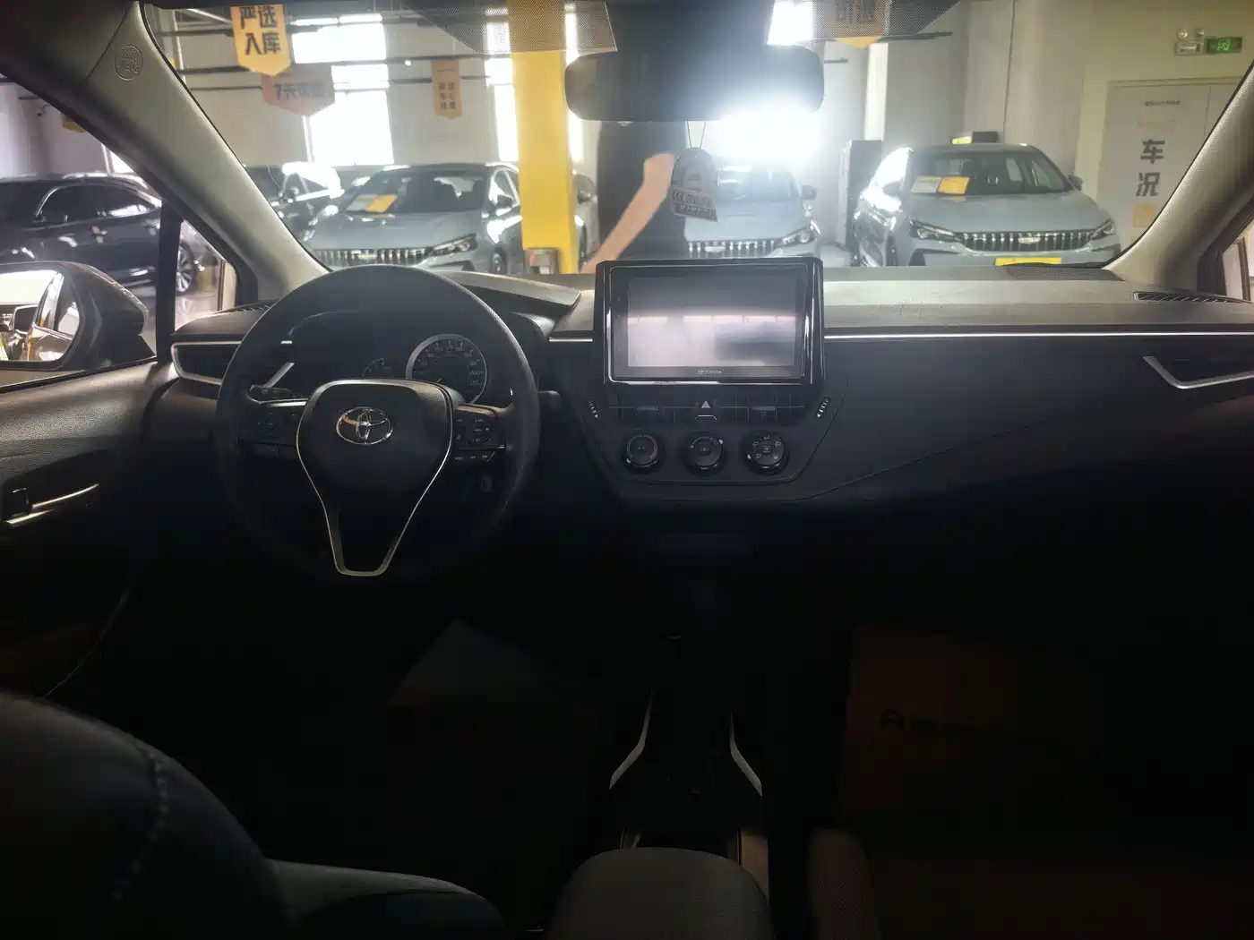 Toyota Corolla 2019 1.2T S-CVT GL Pioneer Edition фото 4