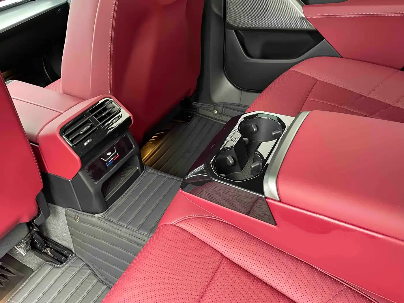 BMW 5 Series, миниатюра 14