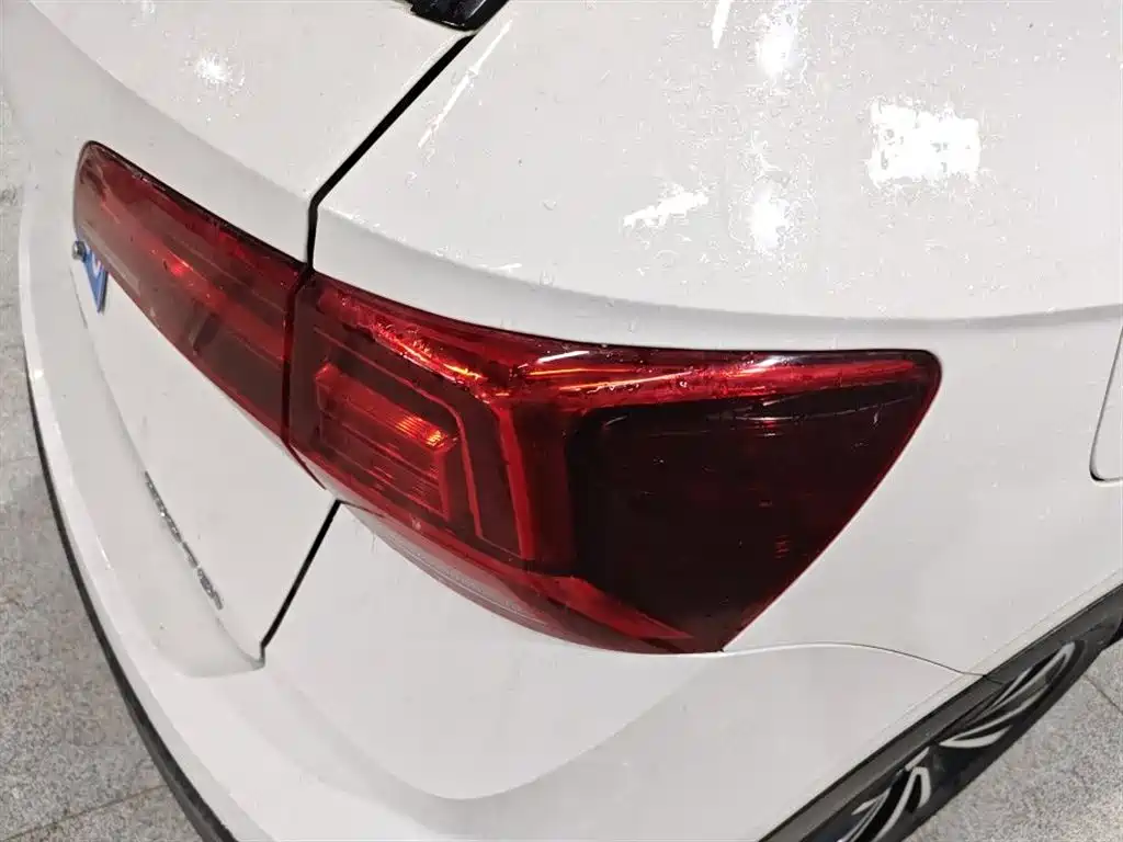 Volkswagen Tharu 2022 280TSI FWD Luxury Edition фото 13
