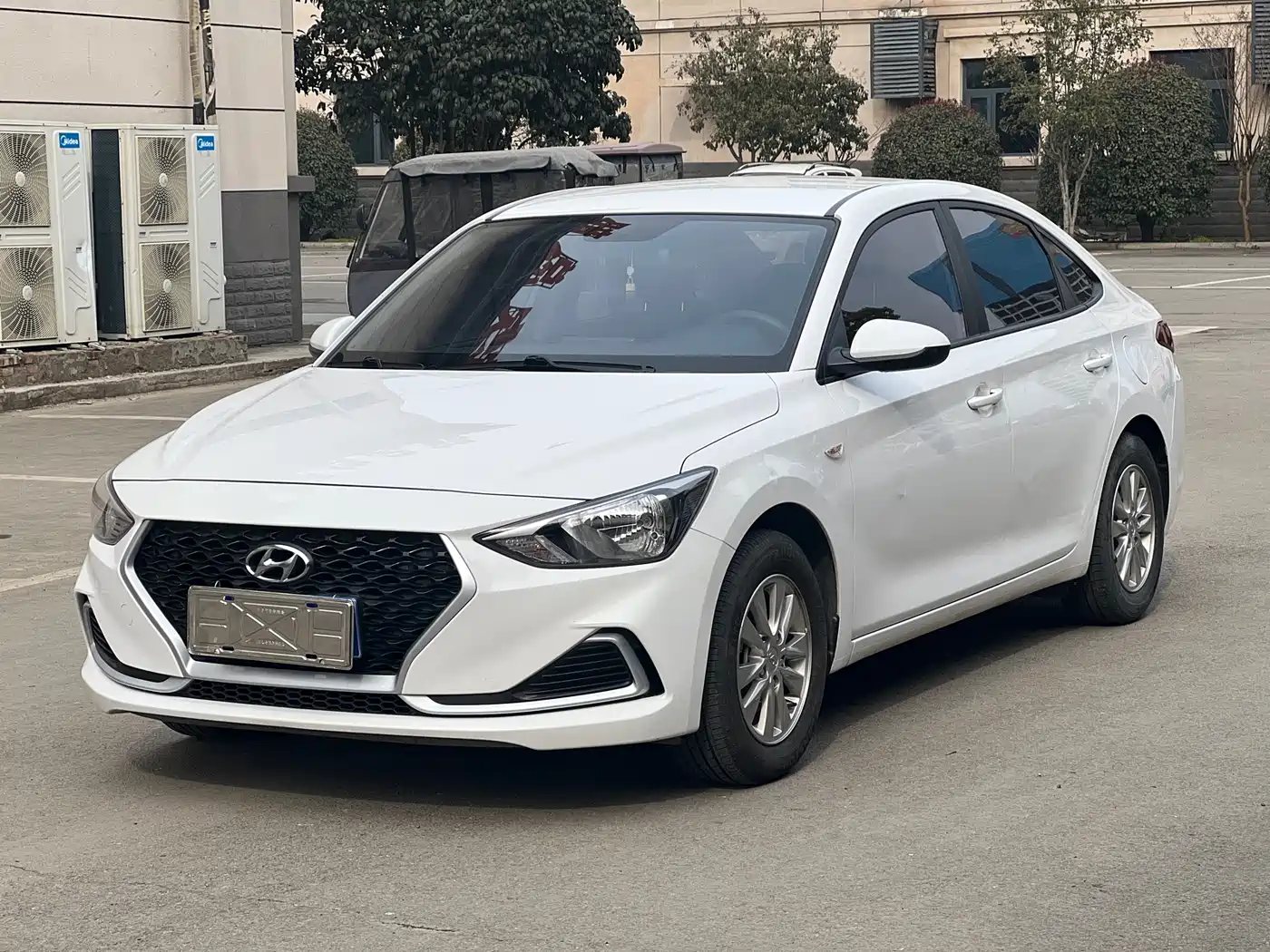 HYUNDAI YUEDONG