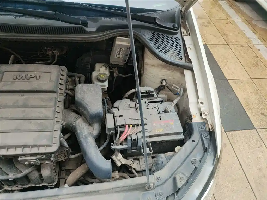 Volkswagen Polo 2016 1.6L Automatic Comfort фото 24