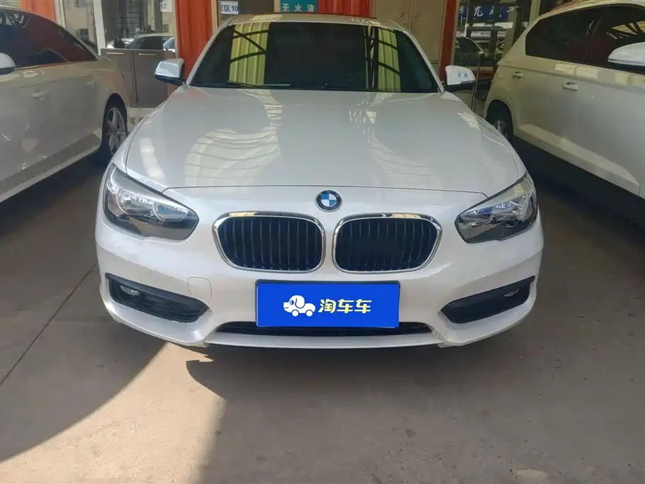 BMW 1 Series (Import) 2016 118i Leading фото 2