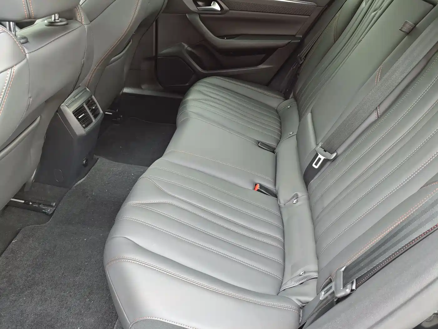 Peugeot 508 2022 508L 400THP PureTech Driving Control Edition фото 22