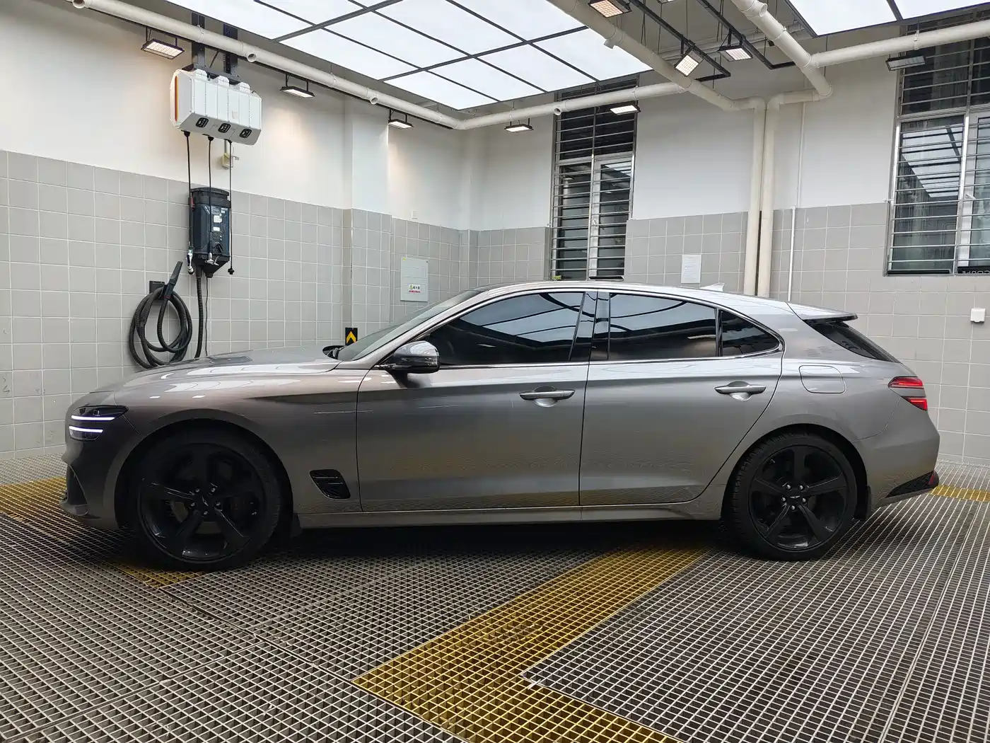 Genesis G70 2024 2.0T Hunting Edition RWD Luxury Shooting Brake фото 7