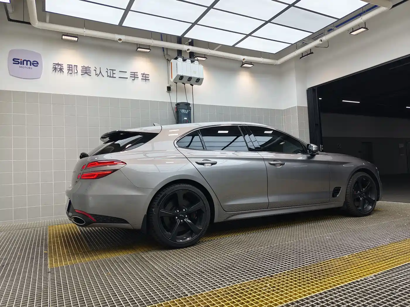 Genesis G70 2024 2.0T Hunting Edition RWD Luxury Shooting Brake фото 14