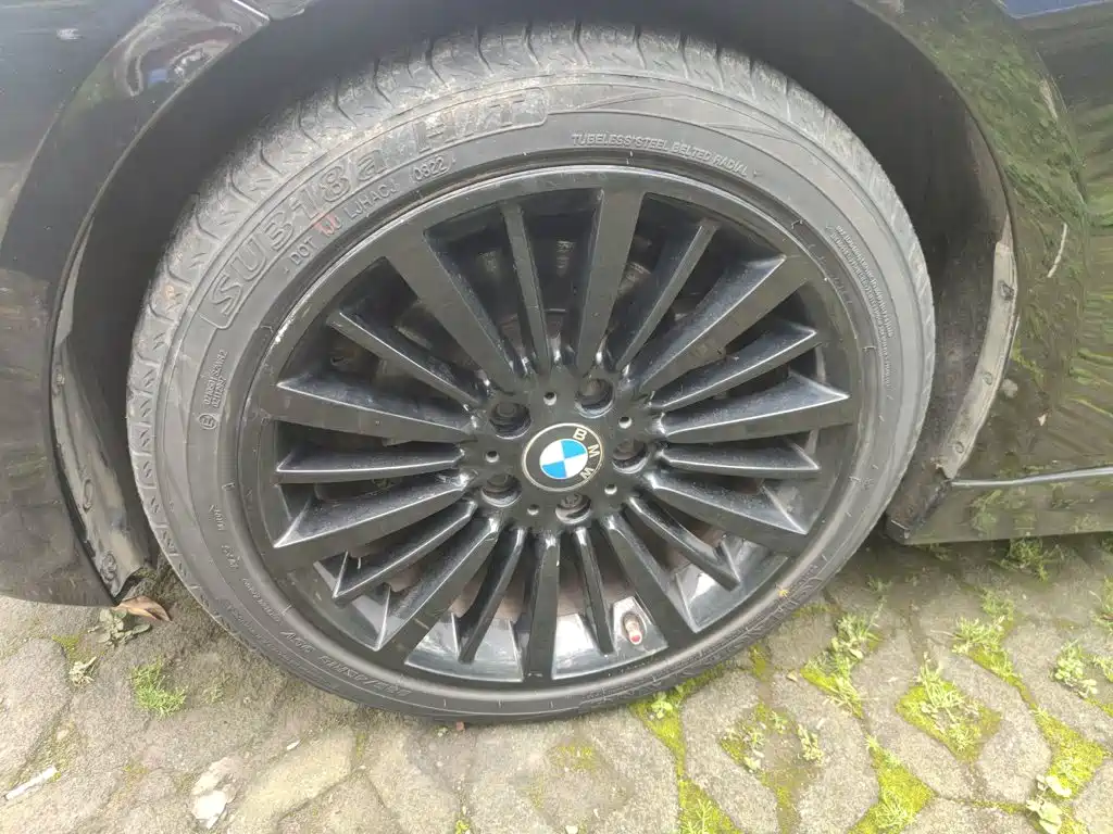 Фото 25 - BMW 3 Series