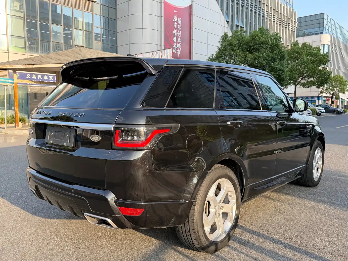 Land Rover Range Rover Sport PHEV 2019 2018 Model P400e