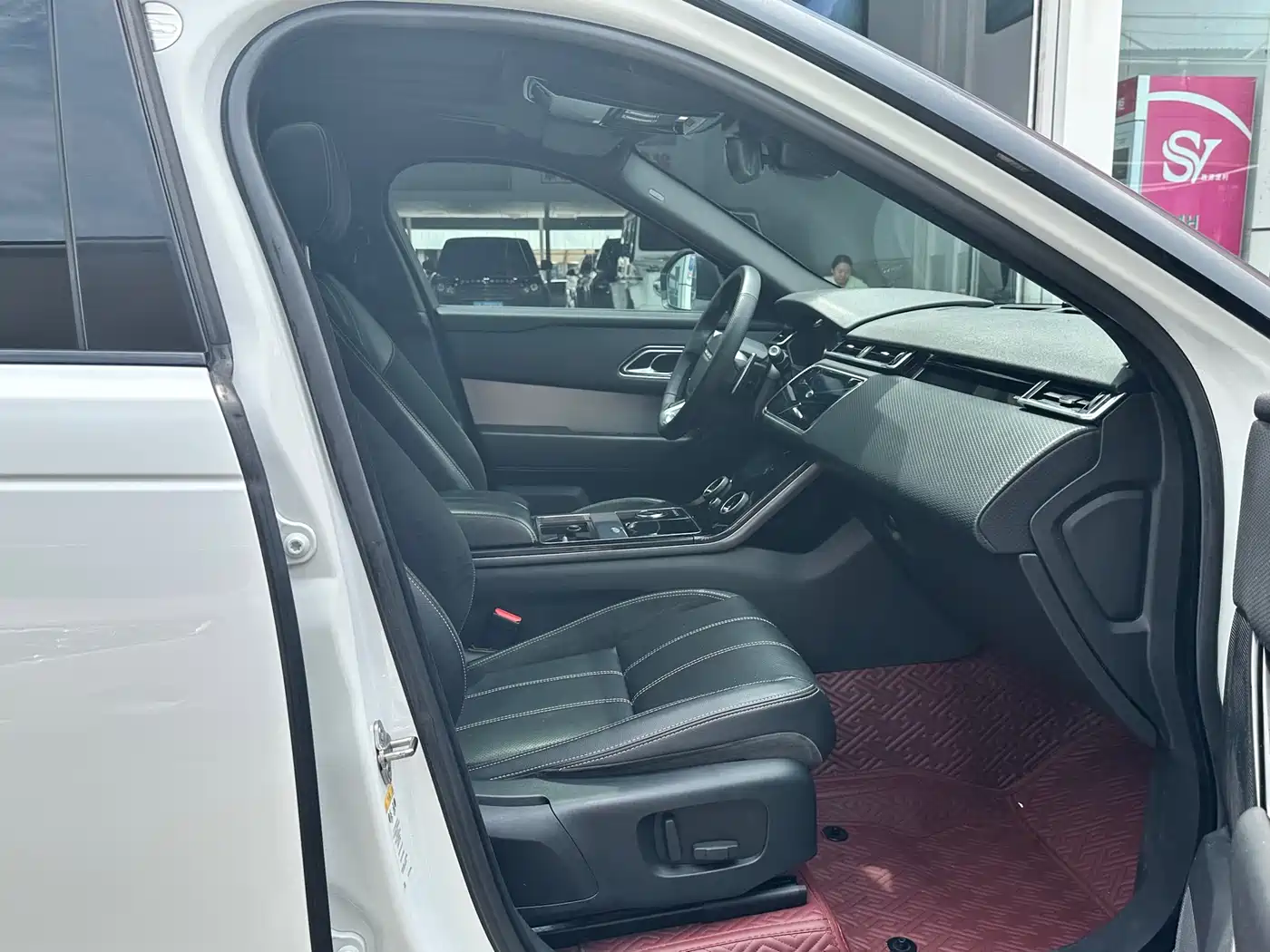 Land Rover Range Rover Velar 2018 P250 S фото 10