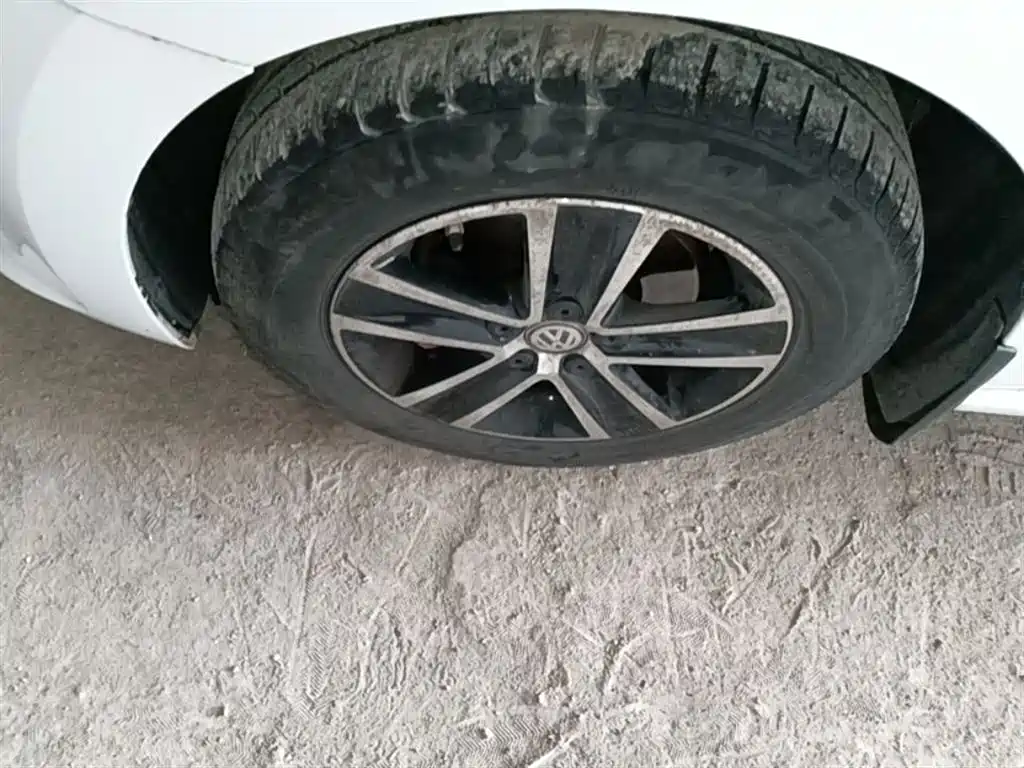Volkswagen Polo 2016 1.4L Manual Trend фото 23