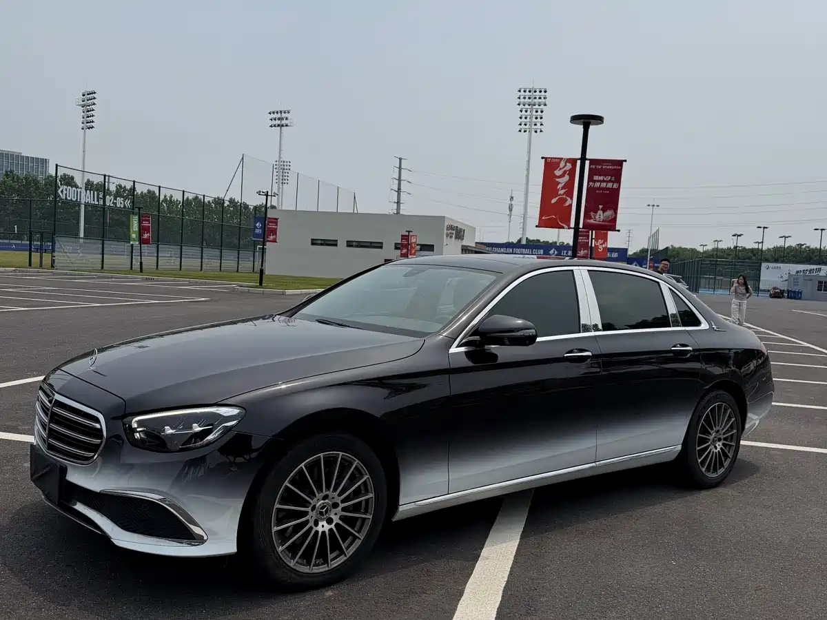 Mercedes-Benz E-Class 2022 Facelift E 260 L