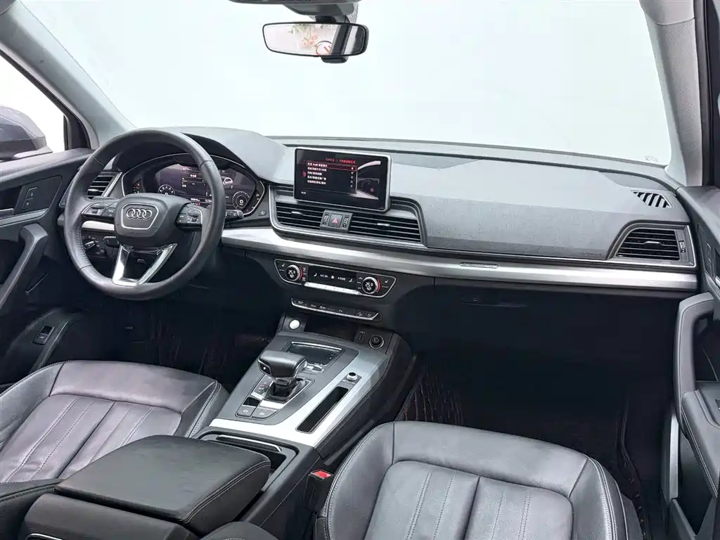 Audi Q5L 2020 Facelift 40 TFSI Honor Fashion фото 12