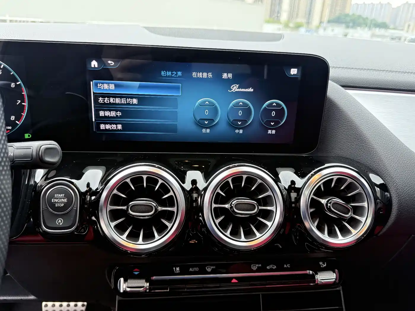 MERCEDES-BENZ GLA AMG