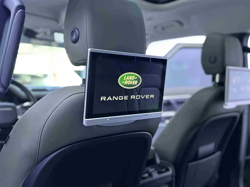 Land Rover Defender 2020 Model 110 P400 HSE фото 16